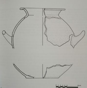 Ricostruzione di una olla stamnoide in impasto rosso prodotta a Campassini